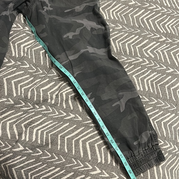 TNA camo pants - Picture 5 of 5